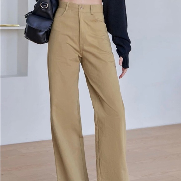 Pants - High waist Kaki slant pants size 6